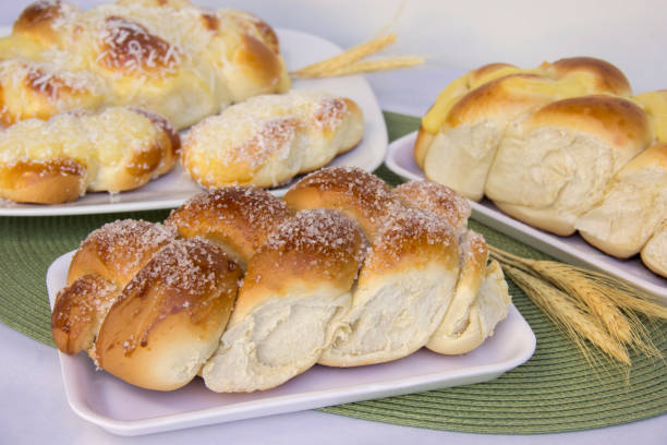istock Home made sweet braided bread. Fresh bread 654783640