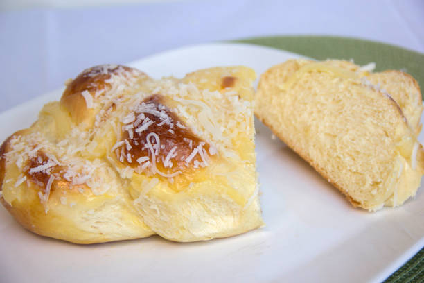istock Home made sweet braided bread. Fresh bread 654784472