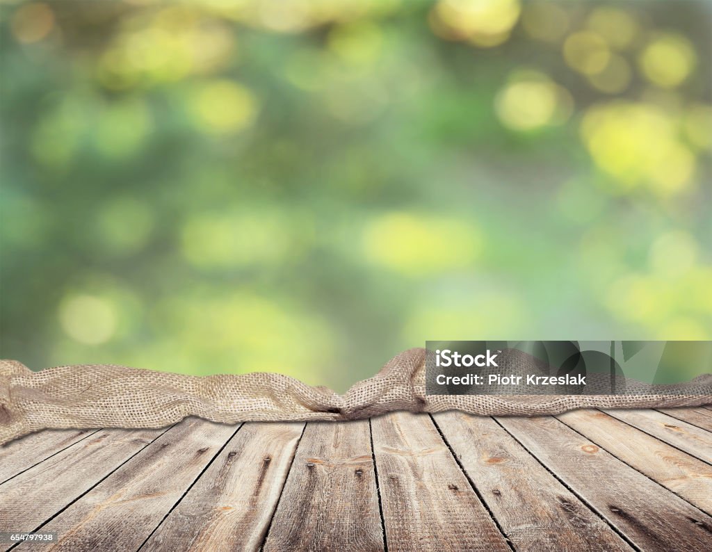 Table Is Empty Empty Table Stock Photo - Download Image Now - Beauty, Cloud - Sky ...
