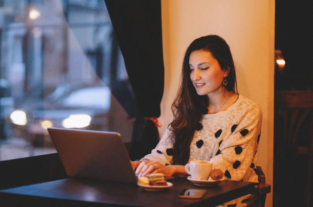 istock Young woman working in the Belgrade cafe 654842306