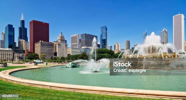 Chicago Cityscape And Buckingham Fountain Stock Photo - Download Image Now - Millennium Park - Chicago, Chicago - Illinois, Summer