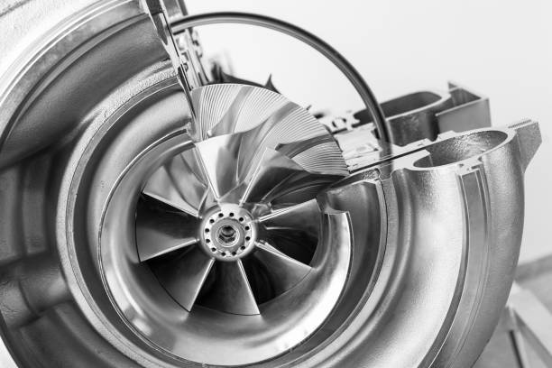 konstrukcja turbosprężarki z przekrojem poprzecznym - turbo diesel zdjęcia i obrazy z banku zdjęć