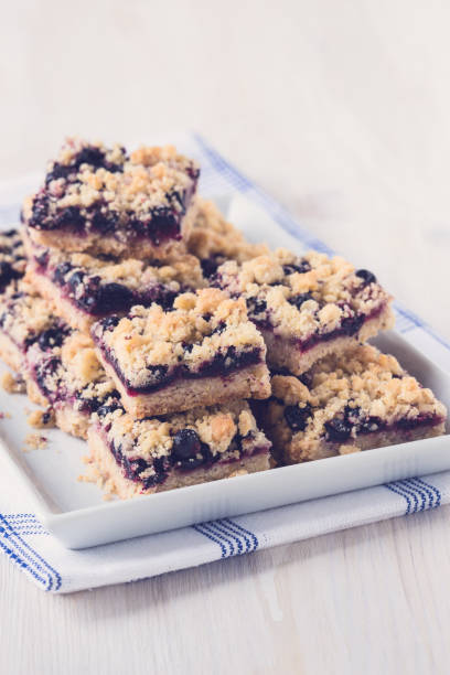 istock Homemade currant cornmeal crumble bars with streusel topping 654991666