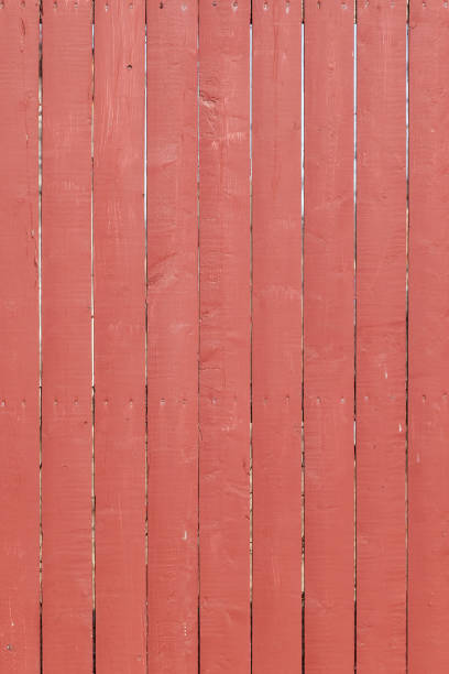 red wooden fence background - picket line fotos imagens e fotografias de stock