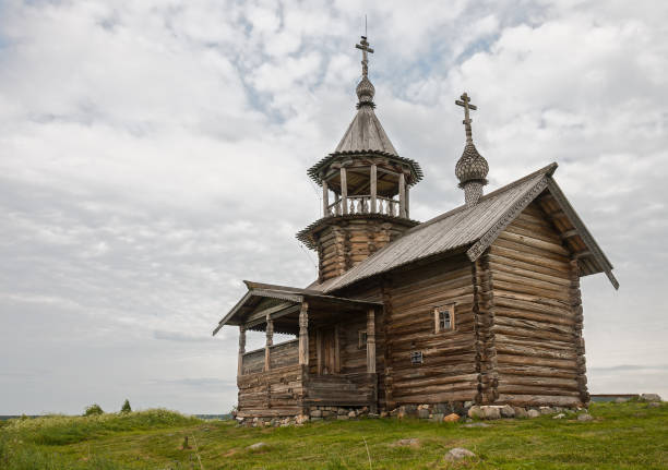 istock Old wooden chapel, Kizhi 655133548