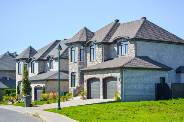 istock Living expensive homes in Canada. 655224408
