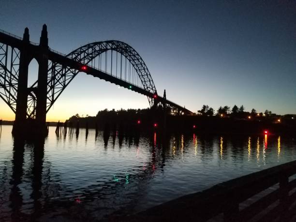 istock Newport Oregon's Bridge 655240362