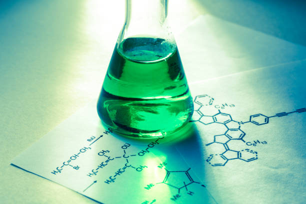 istock Chemical tube with reaction formula 655263650