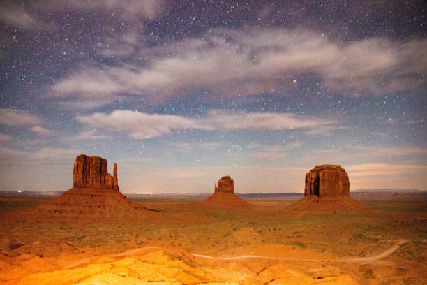 istock Monument Valley, United States 655415394