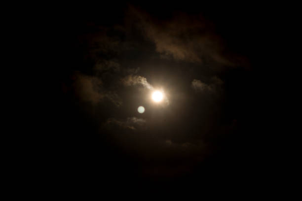 istock The Sun shine in the sky 655637458