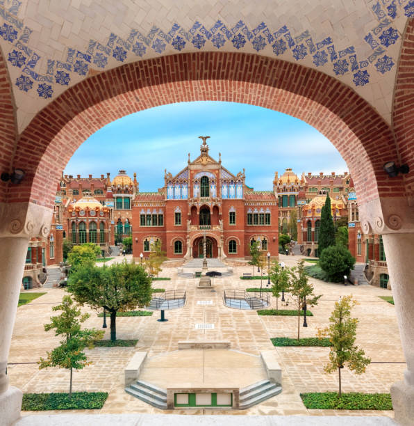 istock Landmarks of Barcelona 655689116