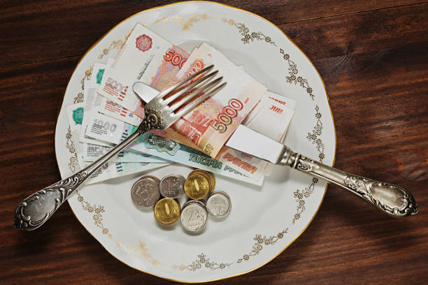 istock Plate with russian rubles money 655775660