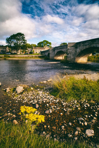 istock Burnsall Bridge In The Yorkshire Dales 655814060