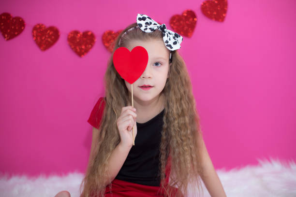istock Kids celebrating St Valentine's Day 655818518