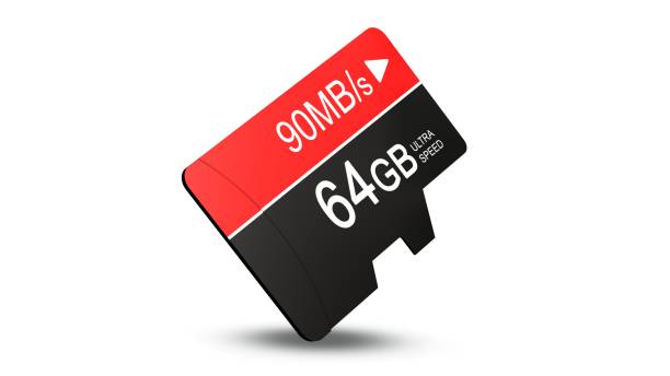 tarjeta de memoria de micro sd alta velocidad de 64 gb aislado en blanco - network security flash fotografías e imágenes de stock