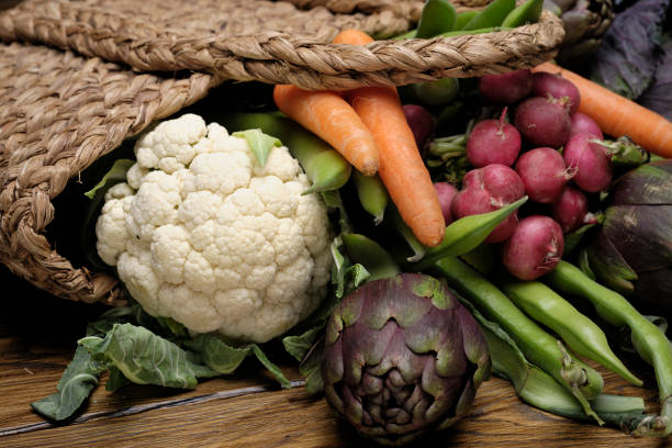 of rushes bag with fresh vegetables - fotografia de stock