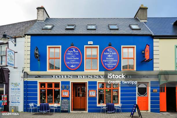 John Bennys Pub Stock Photo - Download Image Now - An Daingean, Architectural Feature, Arts Culture and Entertainment