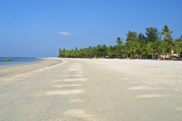 istock Cenang beach on Langkawi island, Malaysia 655902054