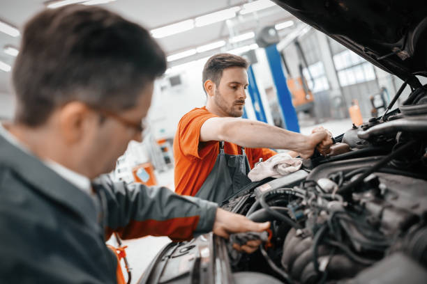 istock Car mechanic working at automotive service center 655909718