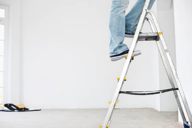 istock Low section of man on ladder 655940694