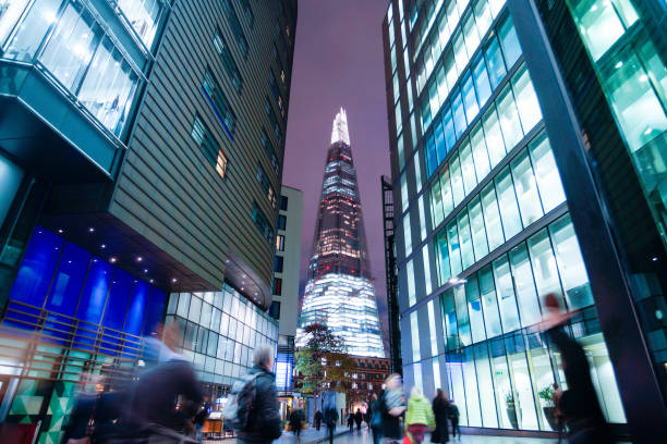istock London office building skyscraper, working & meeting 655995316