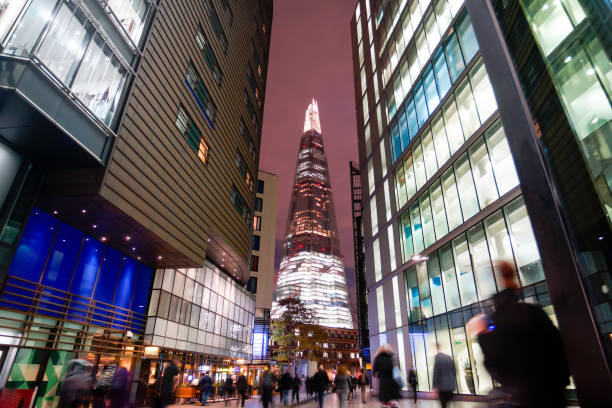 istock London office building skyscraper, working & meeting 655998750