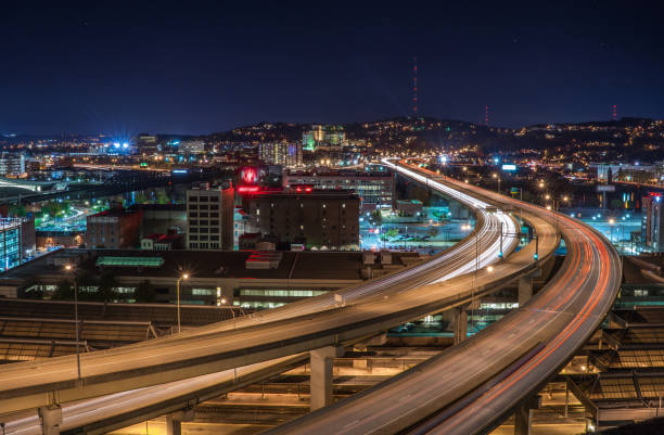 ночной вид на питтсбург - pitts стоковые фото и изображения