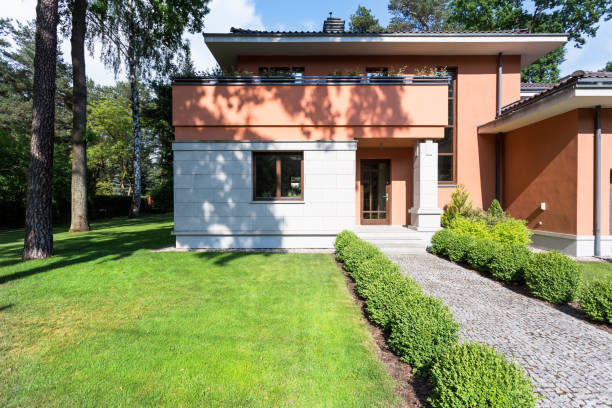 istock Modern single-family house exterior 656100722