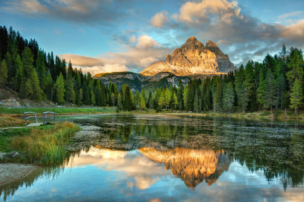 Lake Antorno, Dolomites Lago Antorno, Dolomites, Lake mountain landcape with Alps peak reflection antorno lake and the tre cime di lavaredo in dolomites stock pictures, royalty-free photos & images
