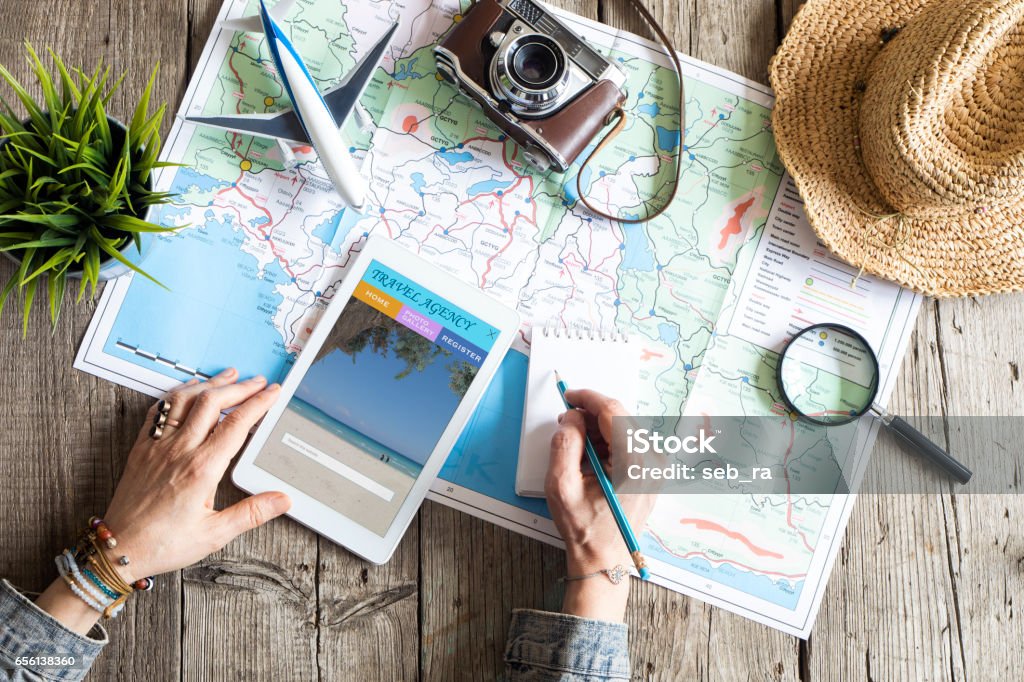 Concept de planification de voyage sur la carte - Photo de Voyage libre de droits