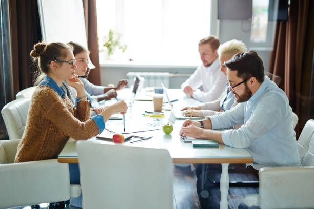 istock Meeting of financial managers 656152072