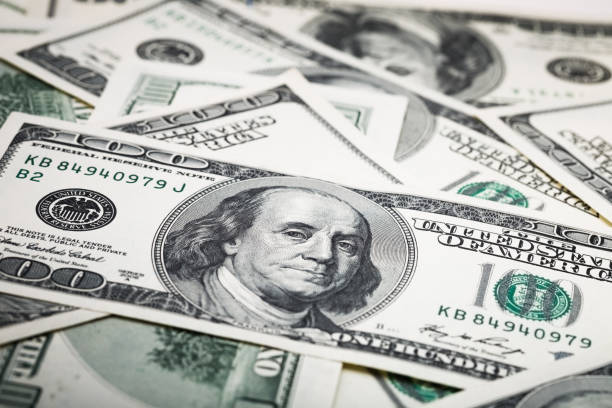 istock close-up shots in macro lens from one hundred dollars banknote 656206986