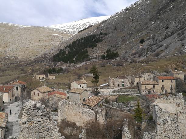 istock the ghost town of fracture 656248962
