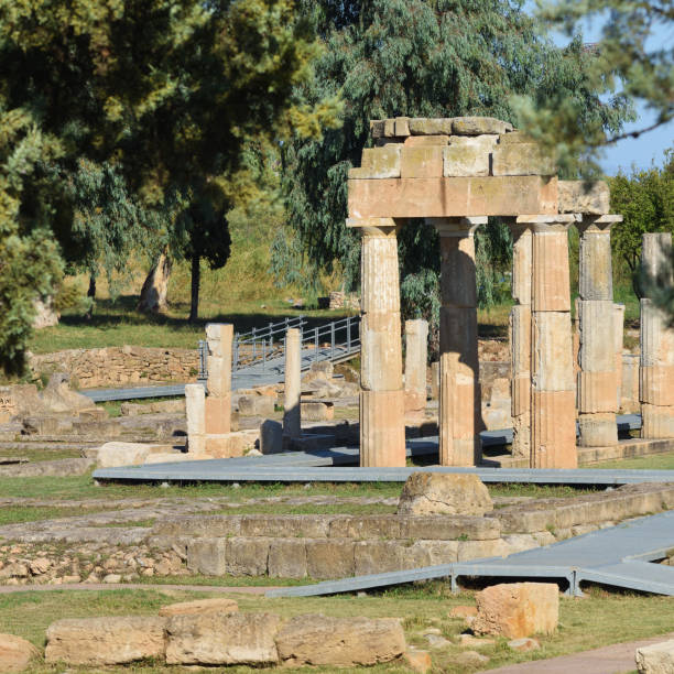 artemis da vravrona, grécia - doric order - fotografias e filmes do acervo