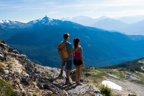 istock Couple on a stunning hike in the mountains 656295966