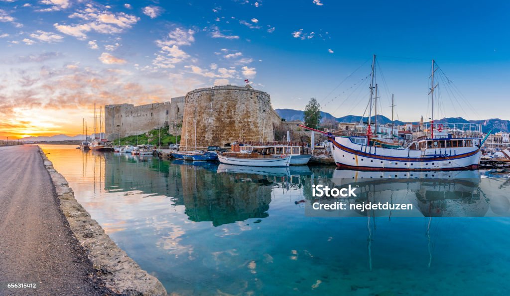 Vista del castillo de Kyrenia en el norte de Chipre - Foto de stock de República de Chipre libre de derechos