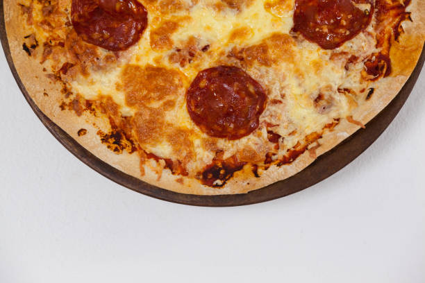 istock Delicious italian pizza served on pizza tray 656362688