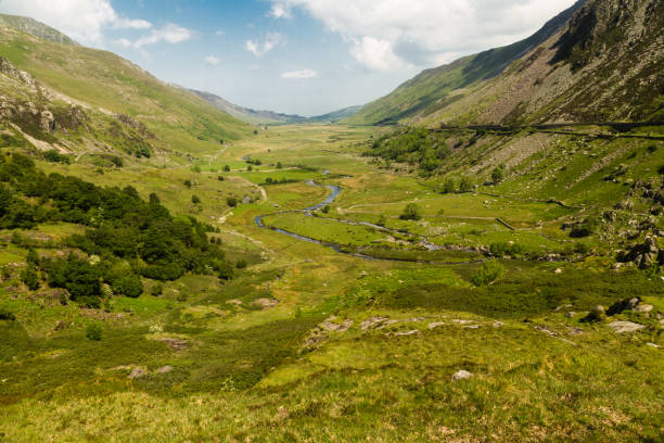 istock Nant Ffrancon Pass from Idwal Cottage 656425250
