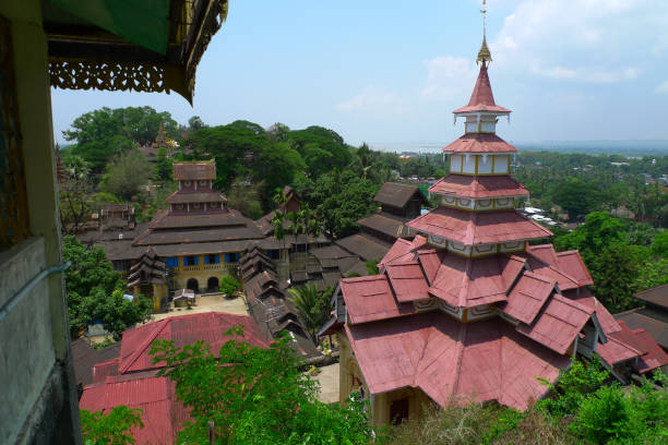 istock Kyaikthanlan Pagoda, Mawlamyine 656500548