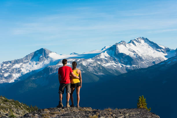 istock Couple on a stunning hike in the mountains 656511306