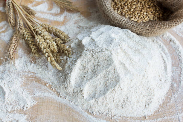 farina integrale - whole wheat flour foto e immagini stock