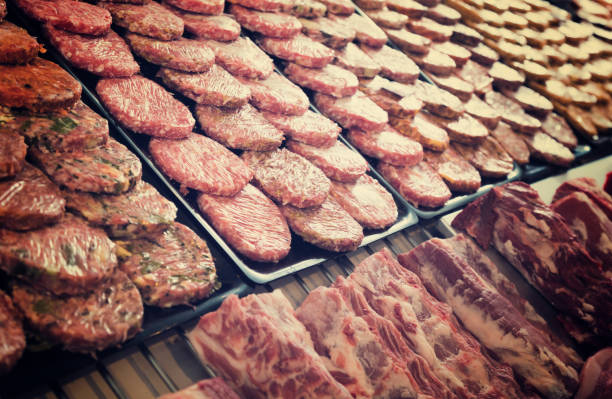 istock hamburguesa on counter 656600126