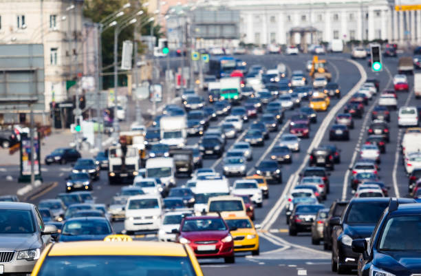 istock Traffic on the city highway 656608042