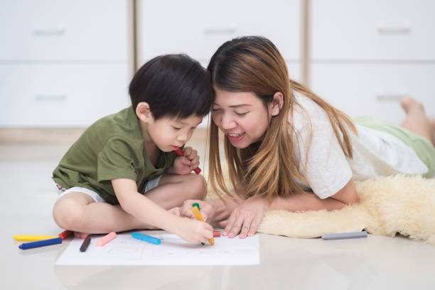 istock family drawing picture 656623542
