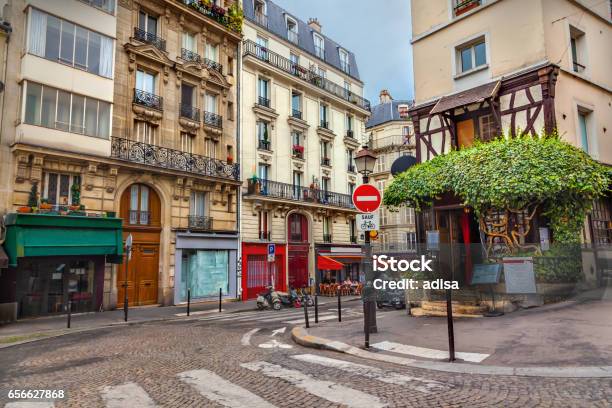 Montmartre In Paris Stock Photo - Download Image Now - Paris - France, Street, Montmartre