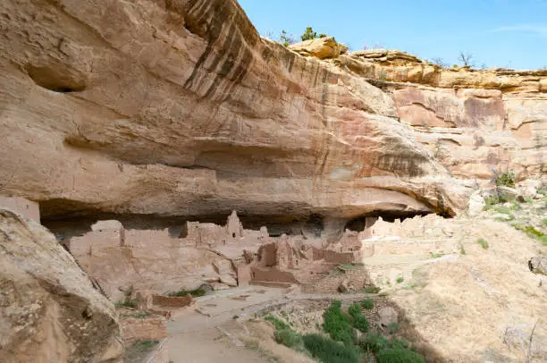 Stone communities in the sheltered alcoves of the canyon walls. Home of the Ancient Puebloans, ancestors of 26 different tribes: