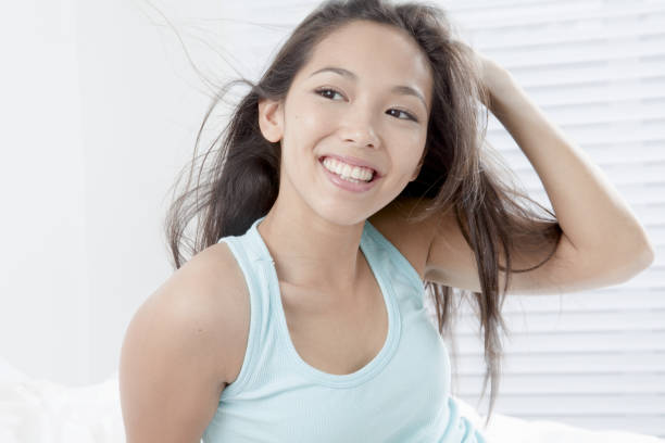 istock Young women shoulder hair 656689758