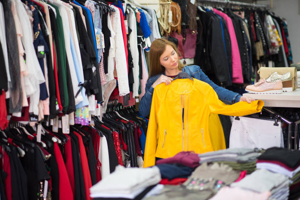 istock Woman in shopping 656839066