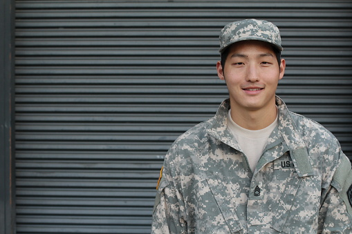 Sonriente hombre sano Asia militar photo