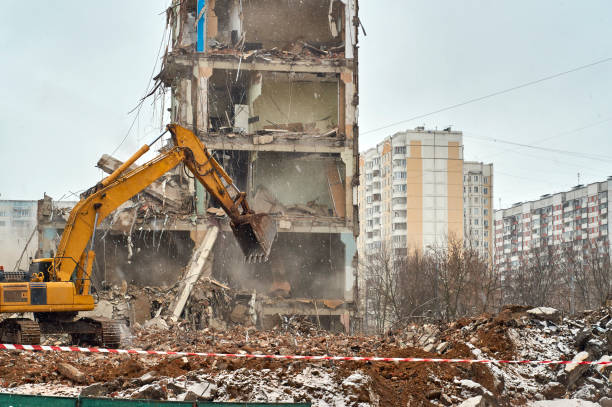 istock Builders destroying house in Moscow 657063226